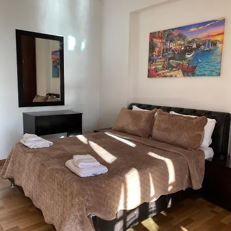 Castle Of Monte Cristo With Pool-Ilio 4* Sarandë