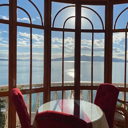 Hotel Castle Of Monte Cristo With Pool-Ilio Sarandë