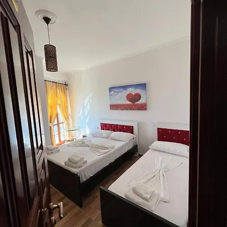 Castle Of Monte Cristo With Pool-Ilio Hotel 4*