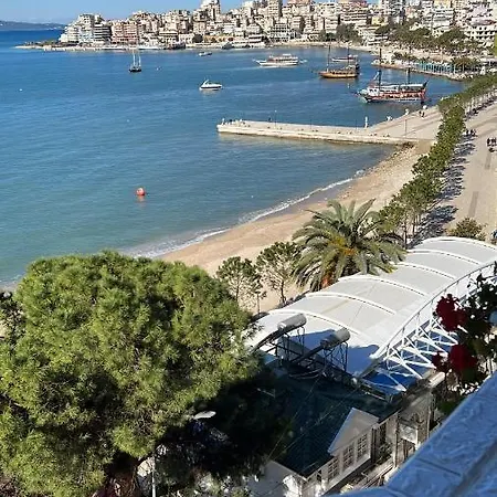 Castle Of Monte Cristo With Pool-Ilio Hotel Sarandë
