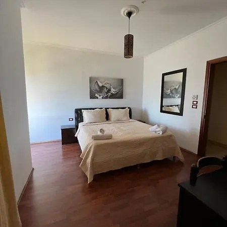 Hotel Castle Of Monte Cristo With Pool-Ilio 4*