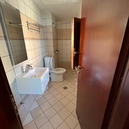 Castle Of Monte Cristo With Pool-Ilio Hotel Sarandë