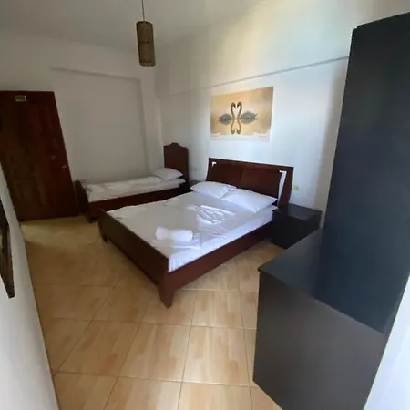 Castle Of Monte Cristo With Pool-Ilio Hotel