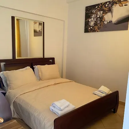 Castle Of Monte Cristo With Pool-Ilio 4*