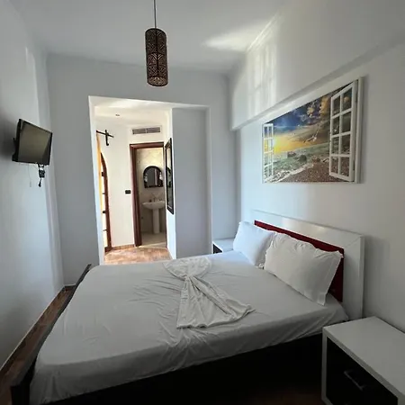 Hotel Castle Of Monte Cristo With Pool-Ilio